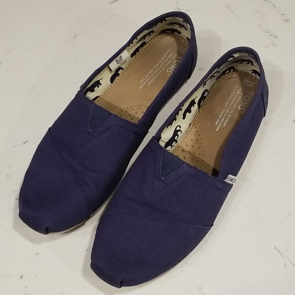 Tom's Navy Canvas Slip On/Flats